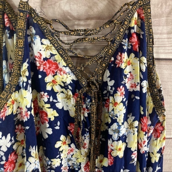 Torrid Floral Lace Up Back Challis Swing Cami - Picture 6 of 11